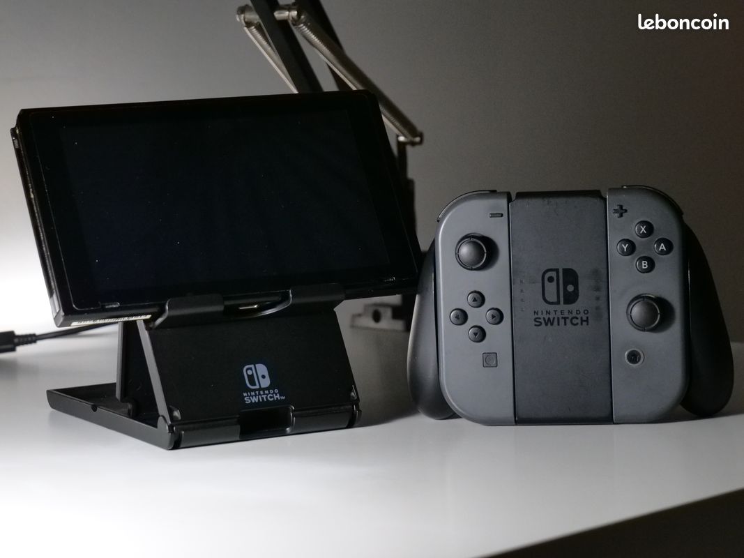 Nintendo Switch | Joy-Cons + Support (image 3)