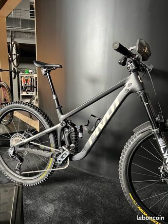 Saddle Pivot Switchblade 2020 For Sale Pivot Cycles Switchblade