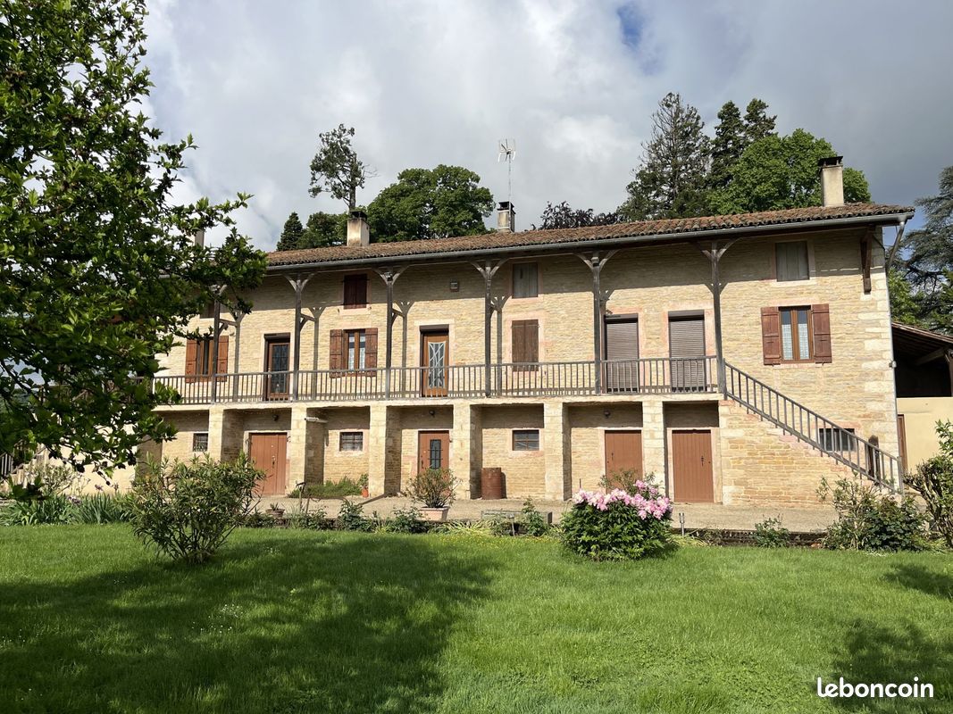 Maison 7 pièces 165 m² · à Tournus · 165 m² · 350 000 €