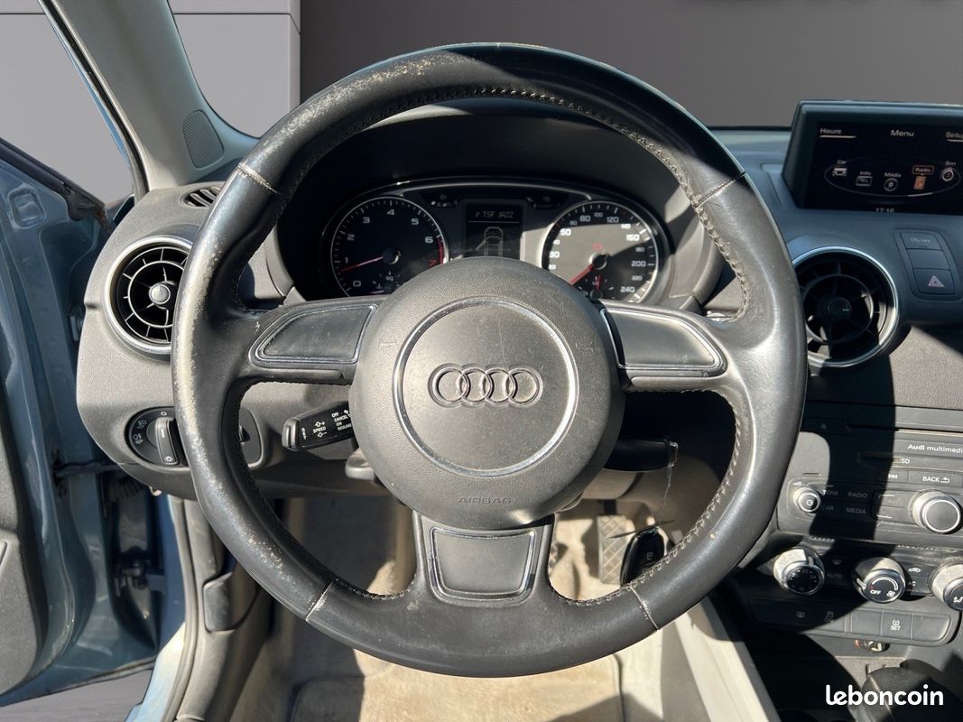AUDI A1 A1 1.2 TFSI 86 Ambition ENTRETIEN COMPLET GARANTIE 12 MOIS (image 13)