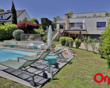 Maison 1 270 000 € - 260 m²