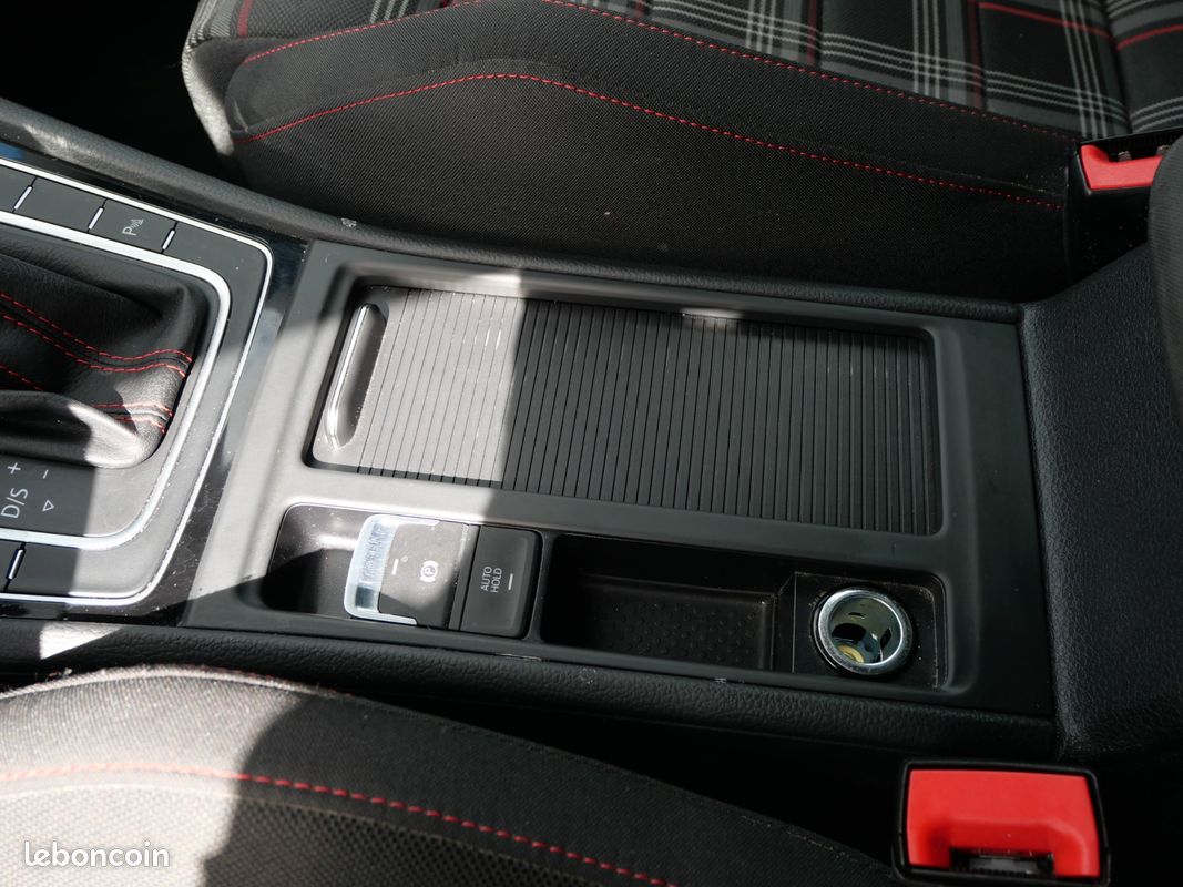 VOLKSWAGEN GOLF (7) 2.0 TSI 245 DSG7 GTI Performance (image 29)