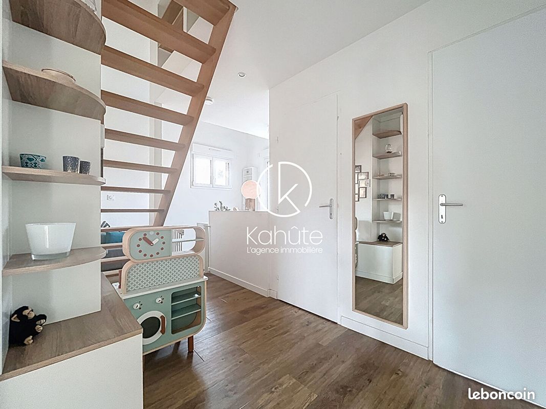 Maison 6 pièces 165 m² · à Albigny-sur-Saône · 165 m² · 649 000 €