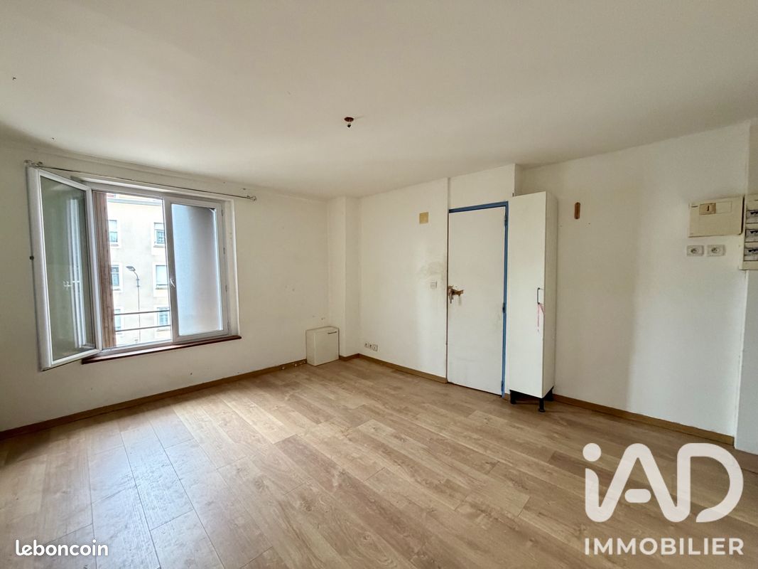 Appartement 3 pièces 55 m² · à Saint-Étienne · 55 m² · 34 000 €
