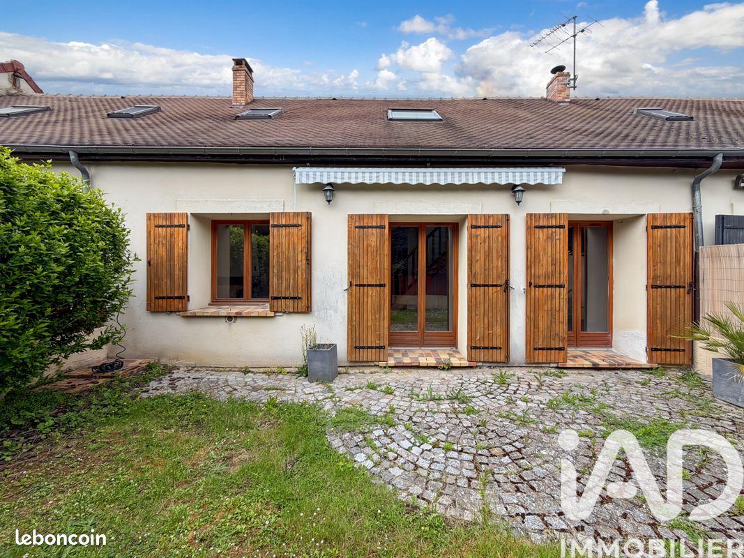 Appartement 4 pièces 82 m² · à Champeaux · 82 m² · 205 000 €