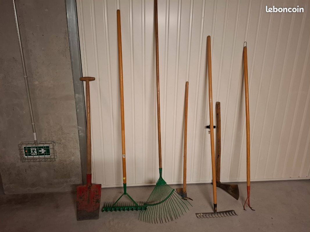 Lot de 7 outils de jardinage (image 1)