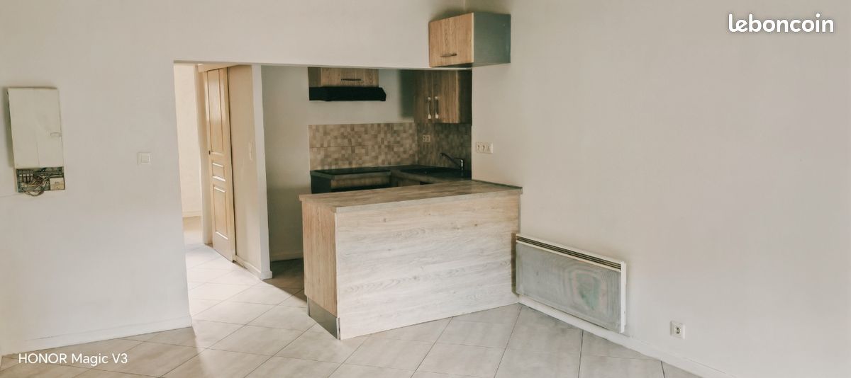 Appartement 3 pièces 40 m² · à Cuers · 40 m² · 690 €/mois