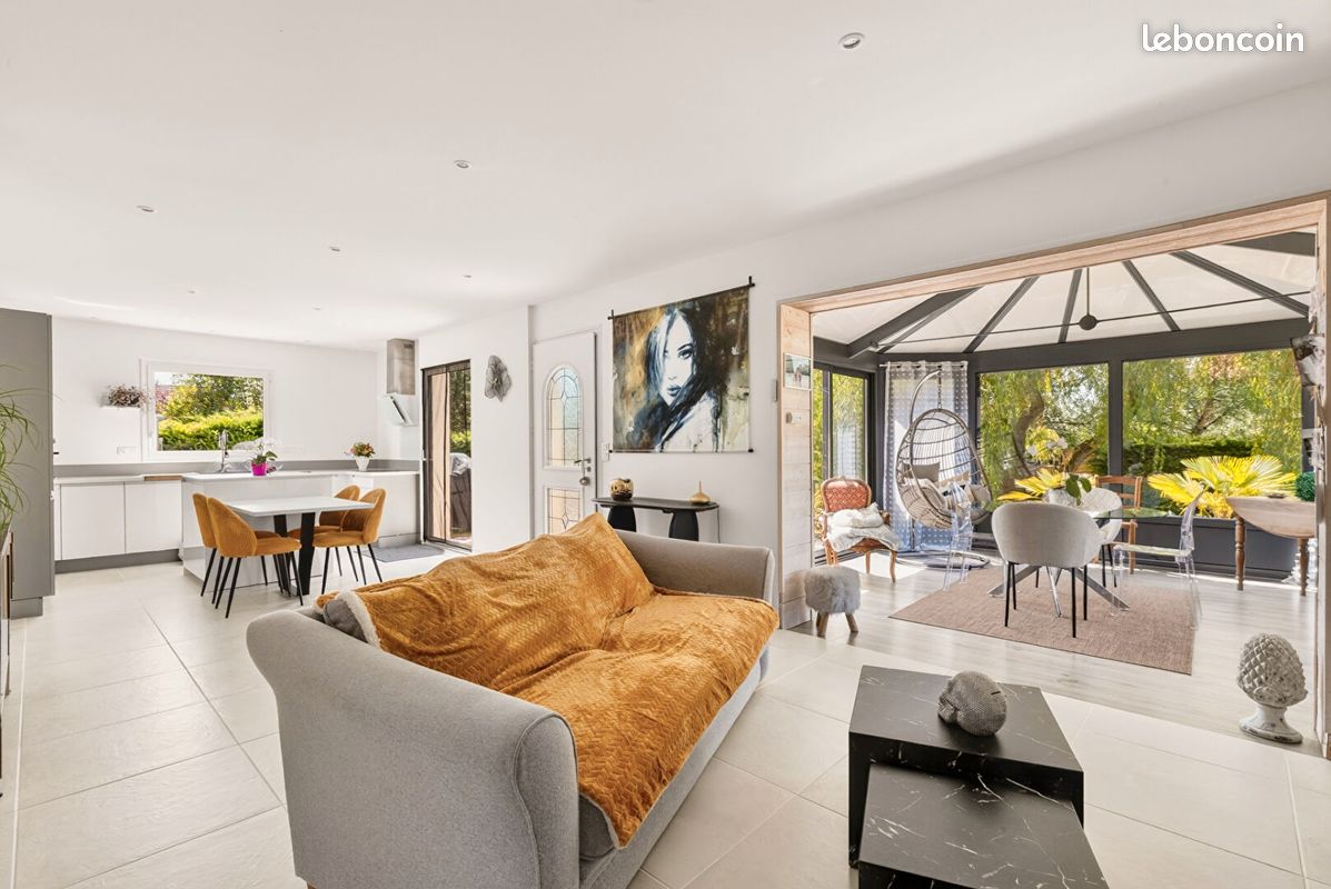Maison 5 pièces 85 m² · à Vieux · 85 m² · 323 300 €