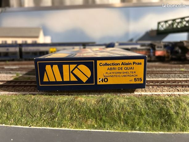 MKD HO maquette fabrique meubles de la collection de village d'Alain