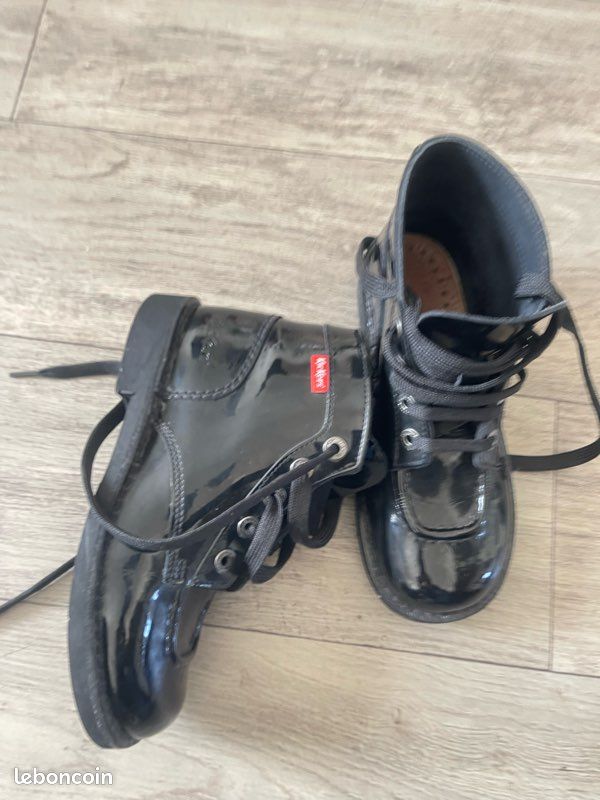 Chaussure KICKERS pour Femme modèle 42249 - 42249 de taille 37-38
