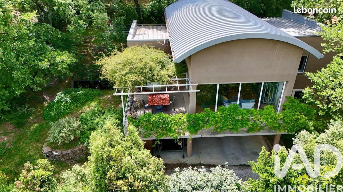 Maison 5 pièces 161 m² · à Ucel · 161 m² · 349 000 €