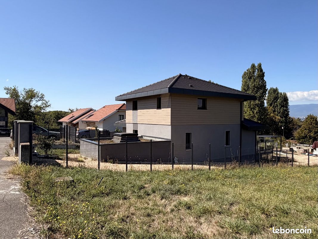 Maison 6 pièces 157 m² · à Yvoire · 157 m² · 874 000 €