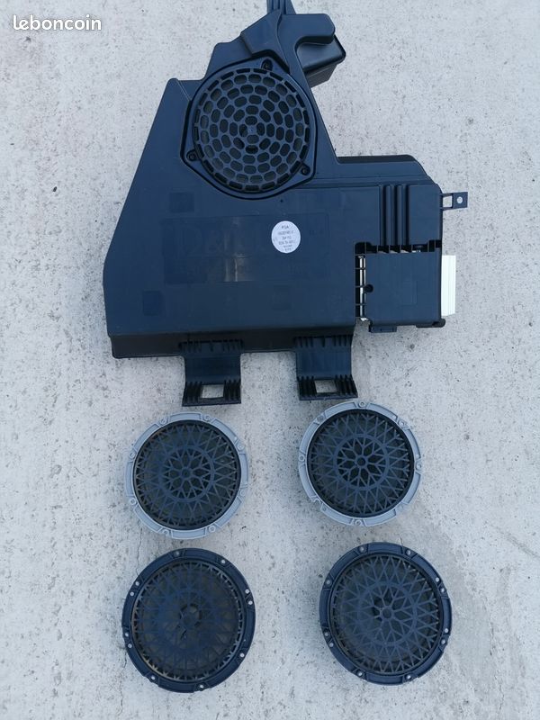 Vends système hifi d'origine Ds3 sport 155 thp,très bon état (image 1)