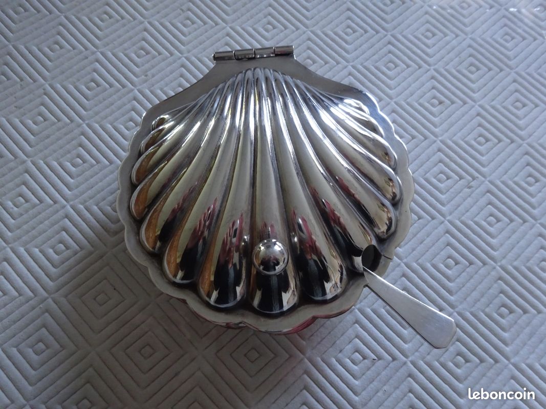 Beurrier metal argente d'occasion - Arts de la table