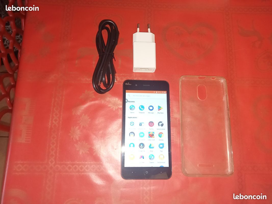 Portable Wiko état neuf j'offre la coque (image 2)