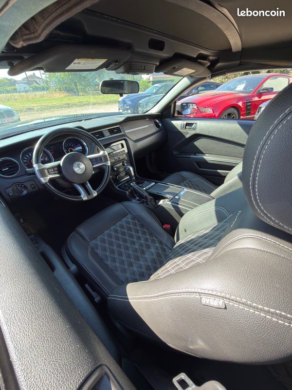 Ford Mustang Cabriolet 3.7i V6 307cv BVA 2014 (image 7)
