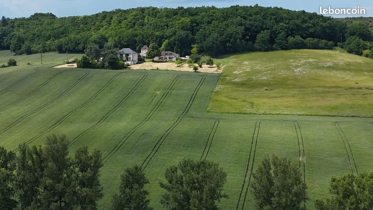 Propriété 12 pièces 387 m²
