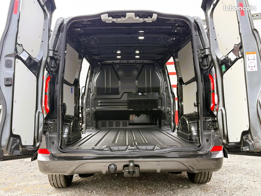 39.900 HT - Nouveau FORD CUSTOM SPORT 2026 L2H1 rallongé 2.0 TDCI 170 BVA8 (image 5)
