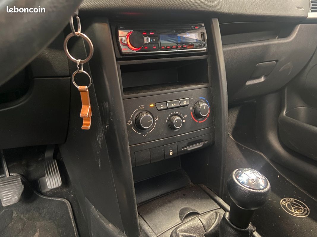 PEUGEOT 207 1.4 75 ACCESs (image 22)