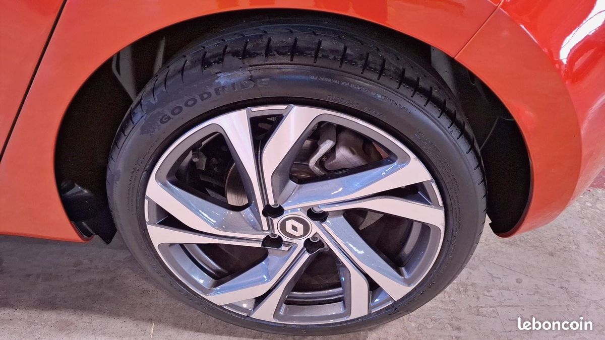 Renault clio e tech hybride 145 rs line (image 9)