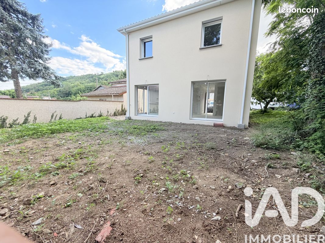 Maison 4 pièces 90 m² · à Saint-Pierre-de-Bœuf · 90 m² · 239 000 €