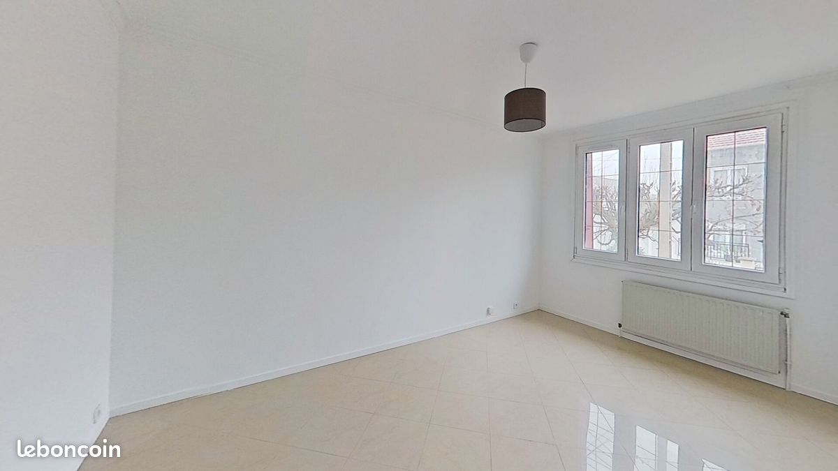 Maison a louer stains - 10 pièce(s) - 165 m2 - Surfyn