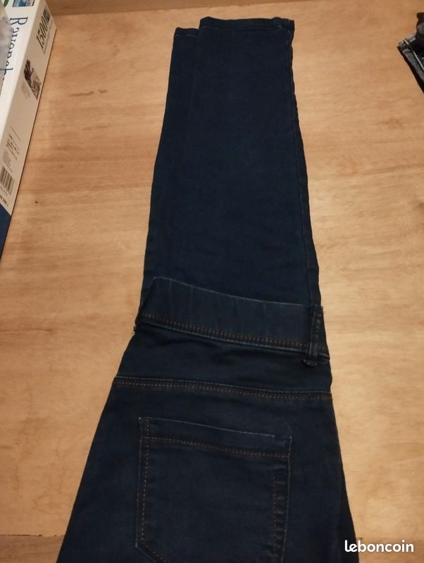 Lot de Jeans taille 36 (image 10)