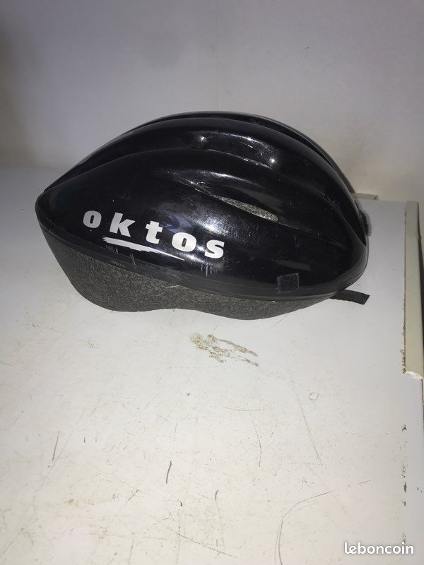 Casque de vélo noir (image 1)