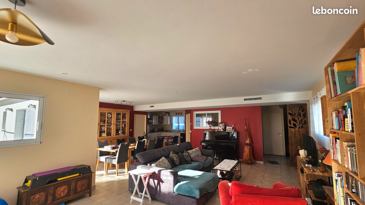 Maison 4 pièces 135 m² · à Saint-Pierre-du-Mont · 135 m² · 459 000 €
