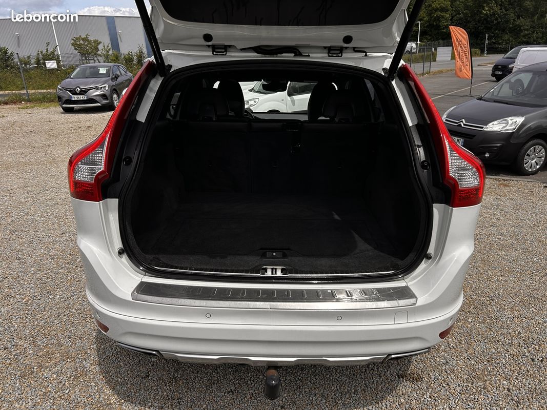 Volvo XC60 "À PROFESSIONNEL" D4 181CH SUMMUM GEARTRONIC (image 19)