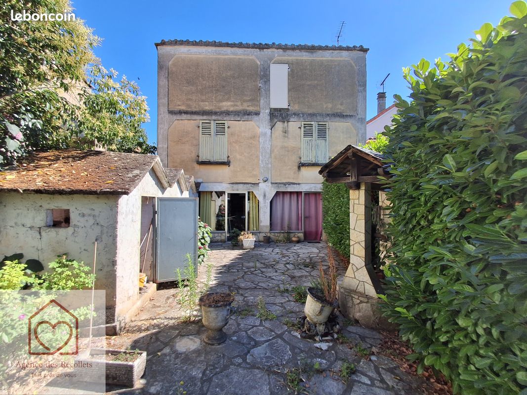 Maison 6 pièces 169 m² · à Moissac · 169 m² · 179 900 €