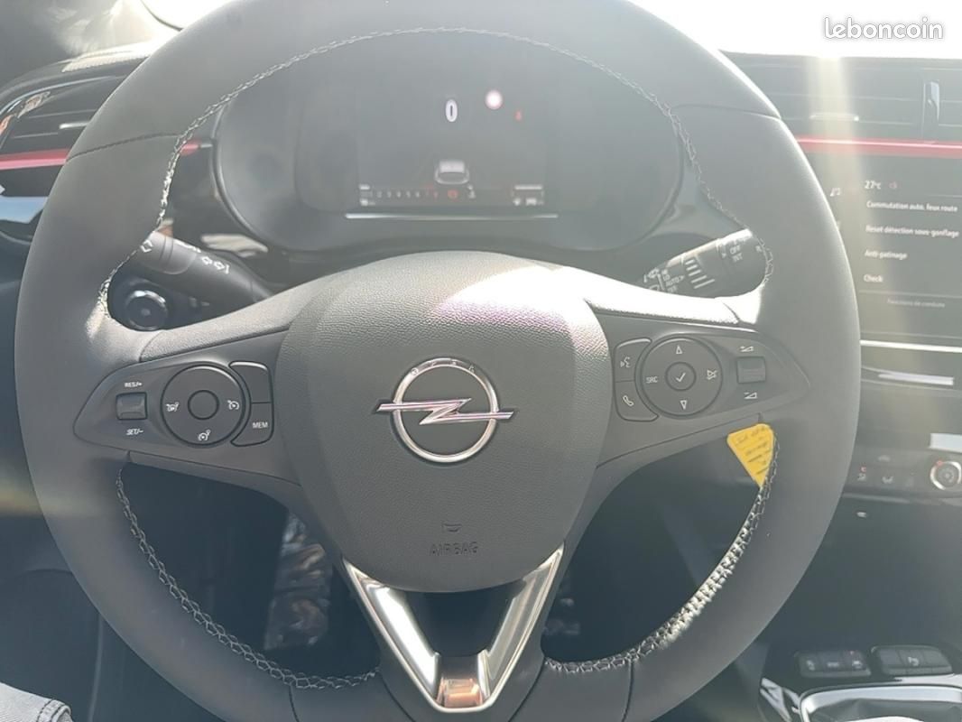 Opel Corsa VI 1.2 Turbo 100ch GS (image 17)