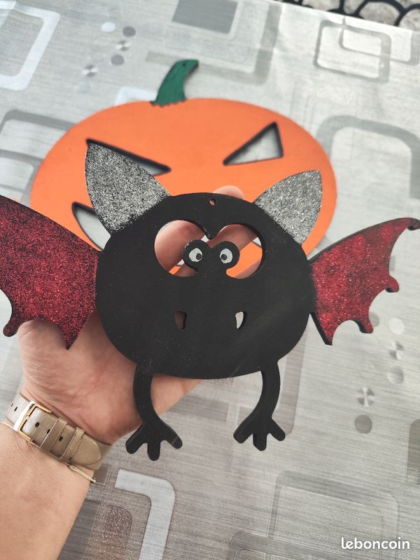Décoration Halloween citrouille et chauve-souris en bois (image 7)