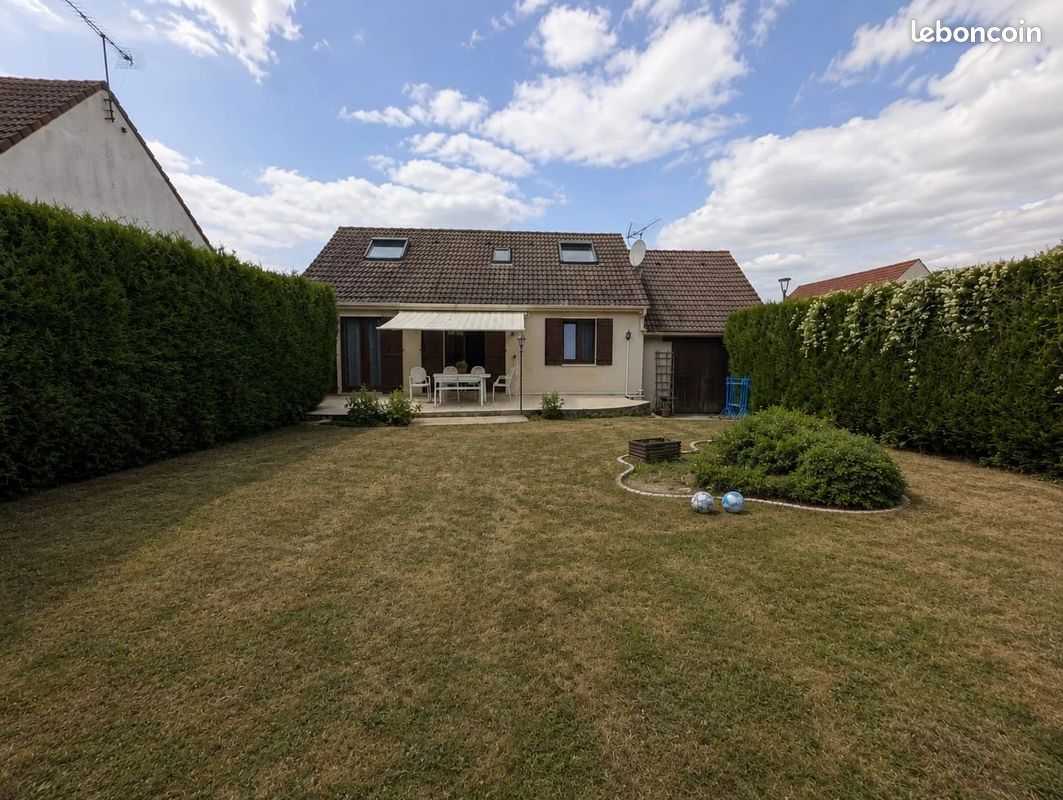 Maison 5 pièces 111 m² · à Sammeron · 111 m² · 299 000 €