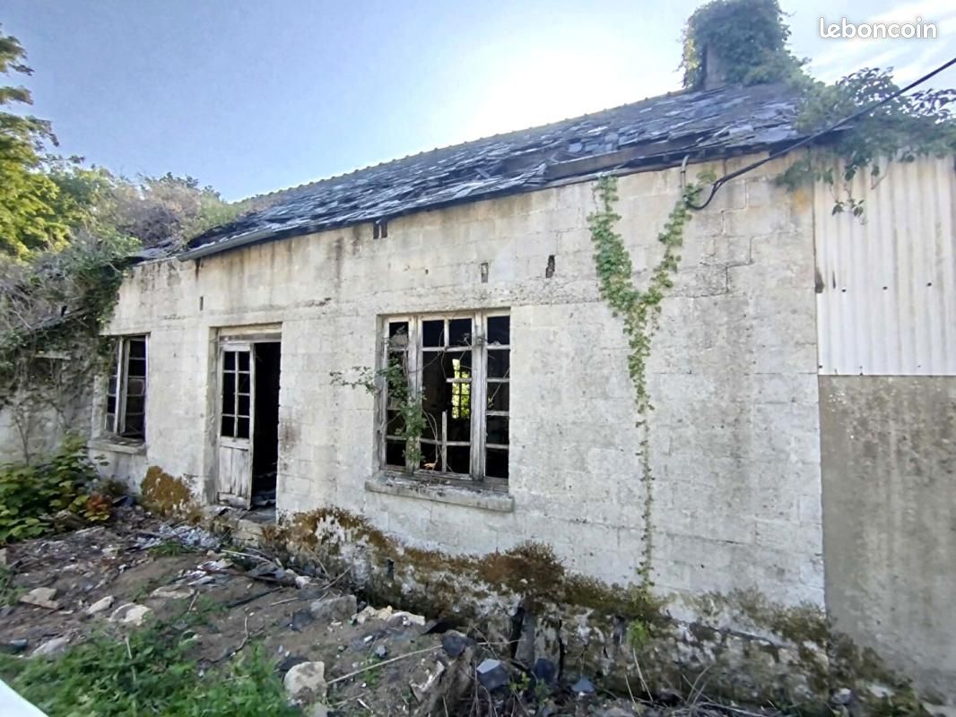 Maison 1 pièce 84 m² · à Le Sourn · 84 m² · 46 000 €