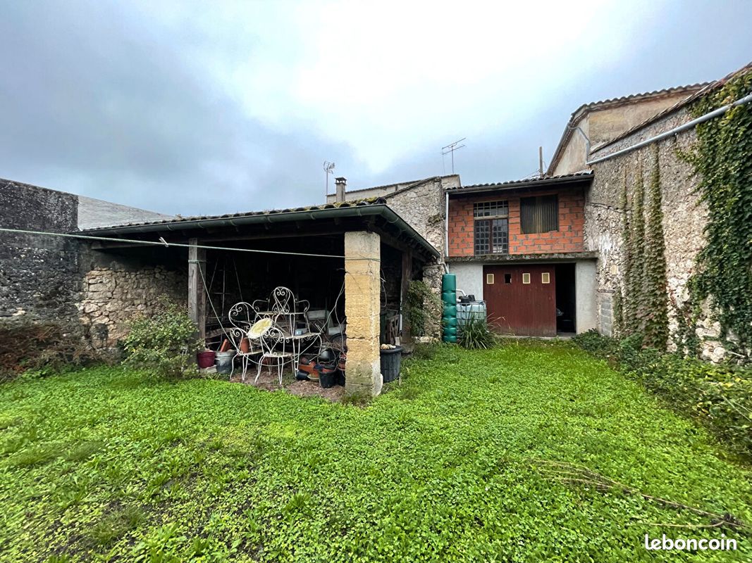 Parking 120 m² · à Flaujagues · 120 m² · 60 000 €