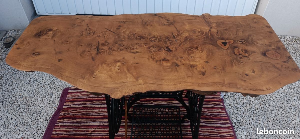 Très belle table en bois massif (image 1)