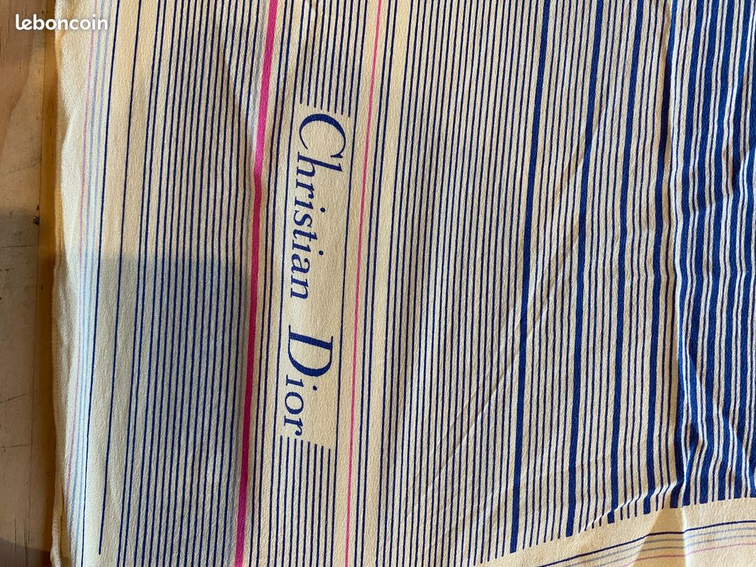 Foulard soie Christian Dior (image 3)