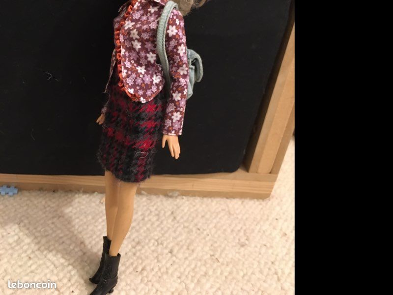 4 barbie (image 3)