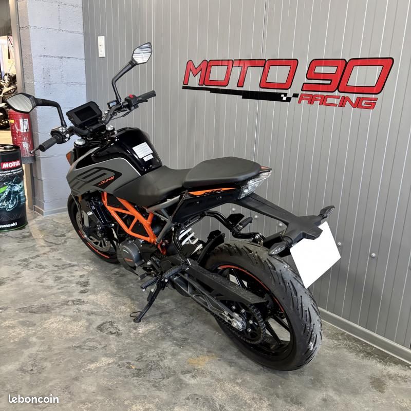 Ktm 125 duke abs (image 6)