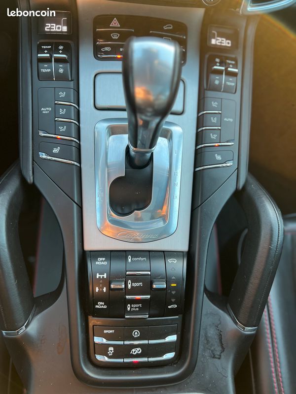 PORSCHE CAYENNE II ( 2 ) V6 3.6 GTS 440 cv- FULL OPTIONS- CARNET PORSCHE (image 12)