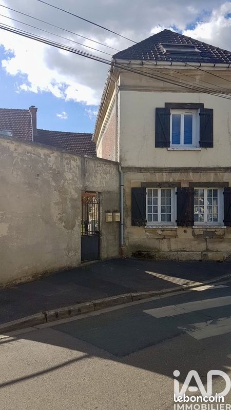 Local commercial 134 m² · à Neuilly-en-Thelle · 134 m² · 295 000 €