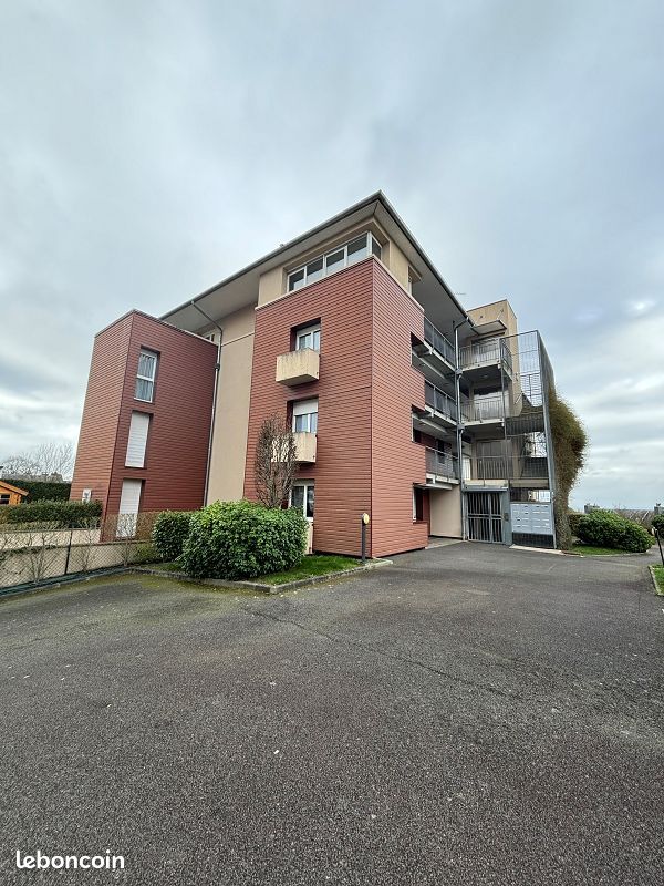 Appartement 3 pièces 70 m² · à Vire Normandie · 70 m² · 811 €/mois