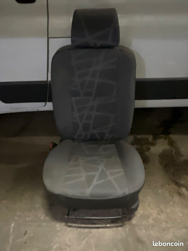 Siège fauteuil conducteur Ford transit connect (image 1)
