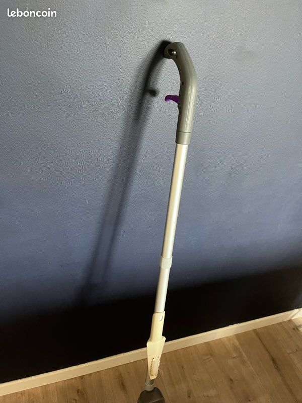 Balai serpillère lave sol avec vaporisateur (image 3)