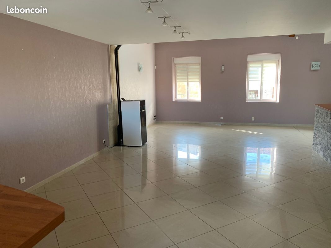 Maison 5 pièces 210 m² · à Bouxières-aux-Chênes · 210 m² · 980 €