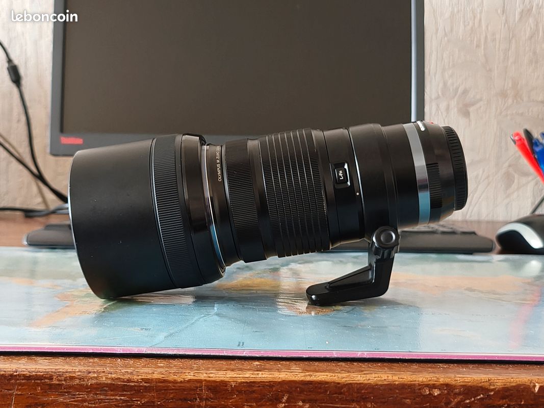Olympus 40-150mm F2.8 Pro (image 1)