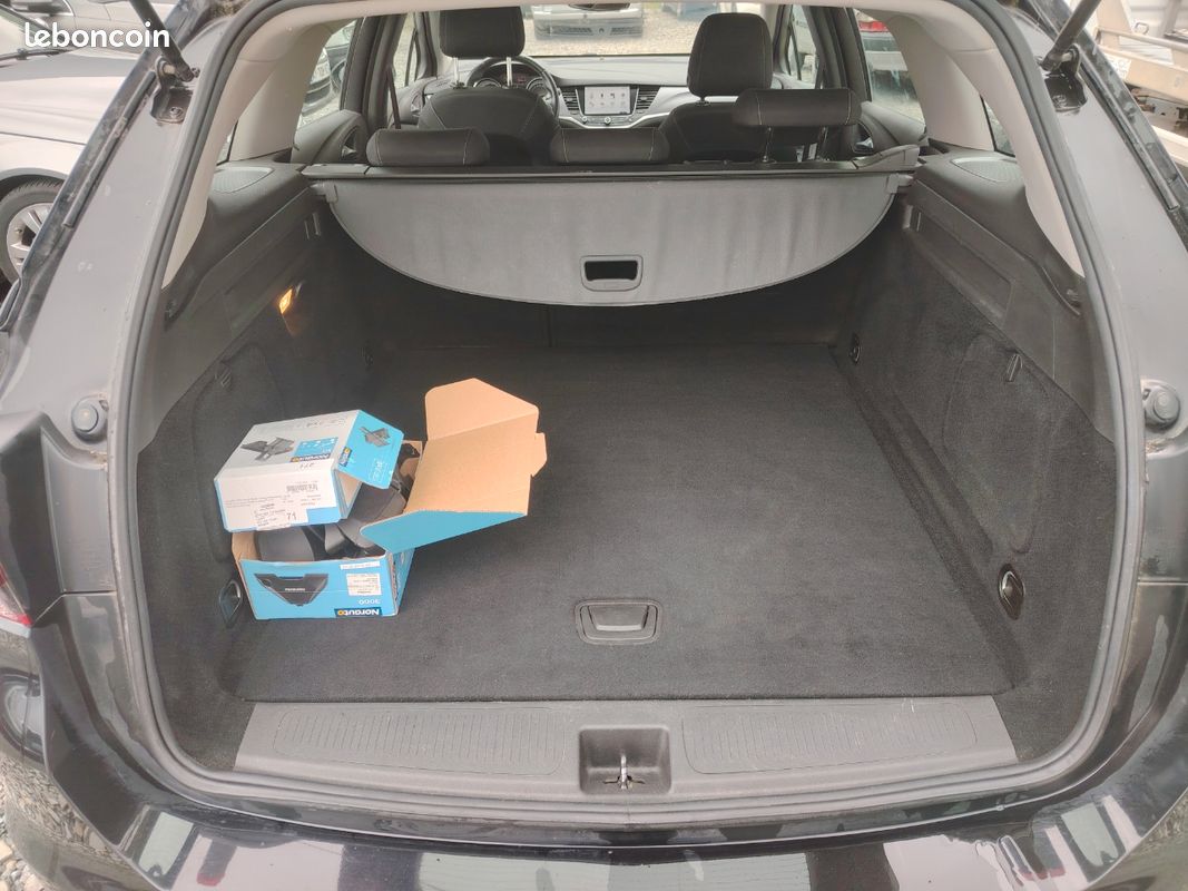 Opel Astra Sport Tourer 1.6 CDTI 110 cv (image 11)