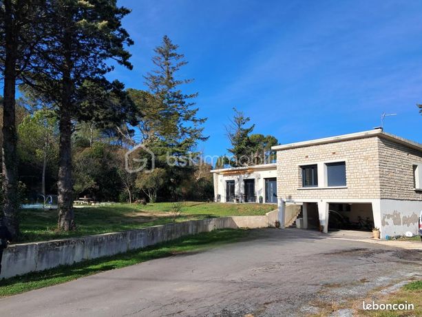 Propriété 7 pièces 200 m²