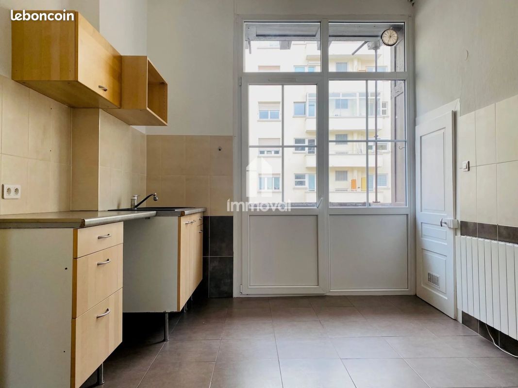 Appartement 4 pièces 92 m² · à Strasbourg · 92 m² · 1 045 €